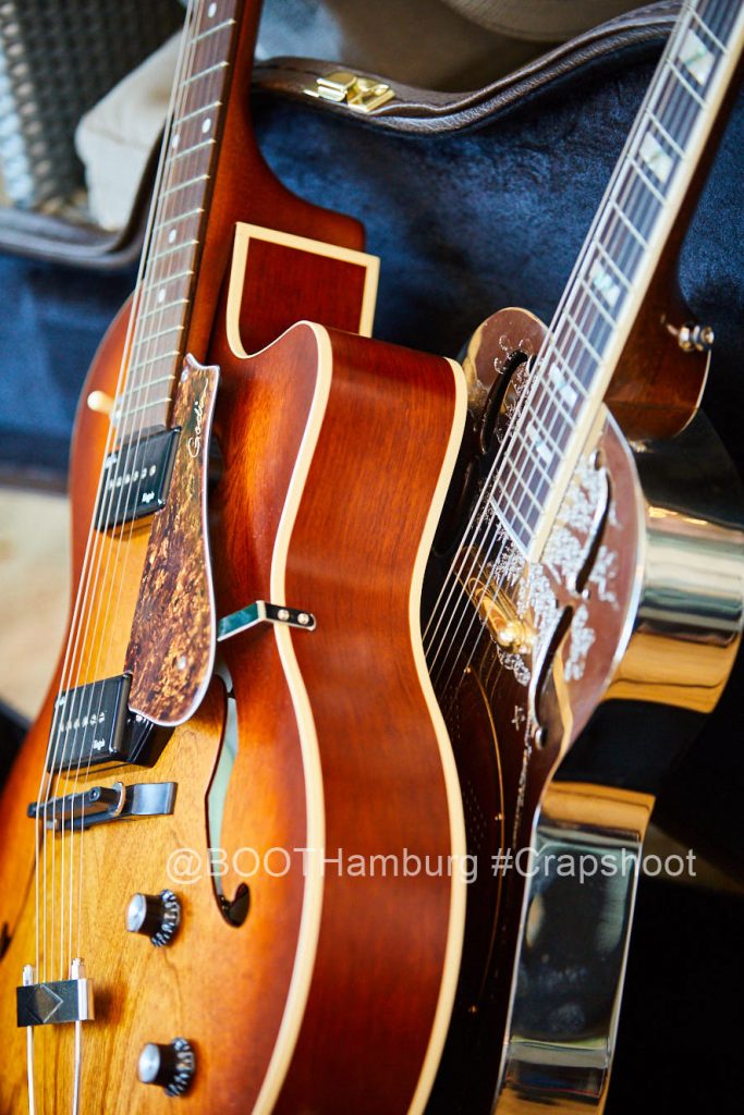 Hamburg, DEU, 25.08.2023: Der gemeinnuetzige BOOT e.V. Hamburg ist aus einer Nachbarschaftinitiative im Hamburger Stadtteil Osterbrook entstanden. Das BOOT plant eine Begegnungsstaette mit Sport, Kultur und angeschlossenen Cafe an der Bille auf einem Gelaende am Osterbrookplatz 18. Hier der Auftritt der Hamburger Rock n Roll-Band Crapshoot |Hamburg, GER, 25.08.2023: The non-profit BOOT e.V. Hamburg emerged from a neighborhood initiative in Hamburg's Osterbrook district. BOOT is planning a meeting place with sports, culture and an adjoining café on the river Bille on a site at Osterbrookplatz 18. Here the appearance of the Hamburg Rock n Roll-Band Crapshoot| [copyright: Stefan Malzkorn, Steinbeker Strasse 14, 20537 H a m b u r g, Tel.: +49-40-345402; www.malzkornfoto.de malzkorn@malzkornfoto.de , Kontoverbindung bitte beim Fotografen erfragen - Banking Link: please get in touch with us for our banking details. www.freelens.com/clearing, Steuer-Nr: 42/152/01106 Finanzamt Hamburg am Tierpark, KSK-Nr. 39040963M007. Verwendung nur gegen Namensnennung, Honorar und Beleg - Presseveroeffentlichungen in DEU zzgl. 7% Mwst auf grundlage der MFM; bei Verwendung des Fotos ausserhalb journalistischer Zwecke bitte Ruecksprache mit dem Fotografen halten. Soweit nicht ausdruecklich vermerkt werden keine Modellfreigabe-, Eigentums-, Kunst- oder Markenrechte eingeraeumt. Die Nutzungen erfolgt ausschliesslich auf Grundlage meiner unter www.malzkornfoto.de/webseite_neu/agbs/agb_dt.pdf einsehbaren Allgemeinen Geschaftsbedingungen (AGB) publication only with royalty payment, credit line, and print sample. Unless especially stated: no model release, property release or other third party rigths available. No distribution without our written permission.] [#0,26,121#]