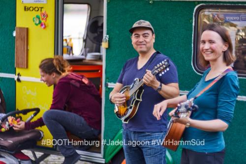 02.08.2019:  Nachbarschaftliches Kulturcafe BOOTsWagen feat. Folkpop-band Jade Lagoon ©malzkornfoto.de